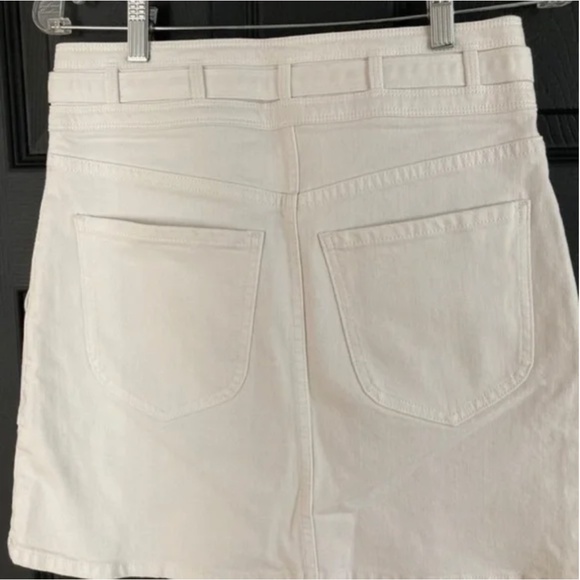 BNWOT- FRAME Le Mini Broderie Anglaise Denim Mini Skirt White (27) - Picture 9 of 10